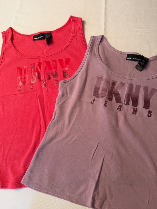BCBGMaxAzria Tops - 2 DKNY jeans sleeveless New York sleeveless tops size XL
Light purple, pink/red